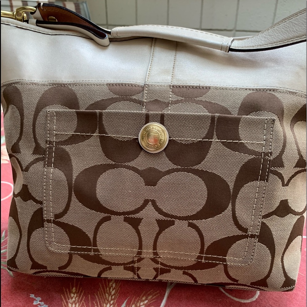 Coach shoulder bag